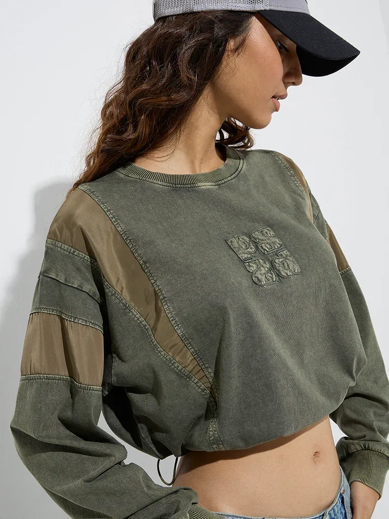 Women’s Olive Patchwork Cropped Long-Sleeve T-Shirt - Image 4