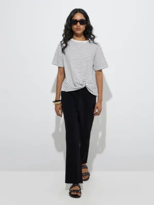 Women’s Black & White Striped Knot-Front T-Shirt